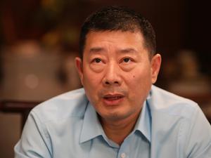 尼克斯动向：布拉德利受关注，唐斯与德拉蒙德成球队基石